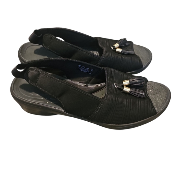 Bzees Mirage Washable Slingback Wedges Black Sandals Sz 9 Wide SH336 - Picture 2 of 4